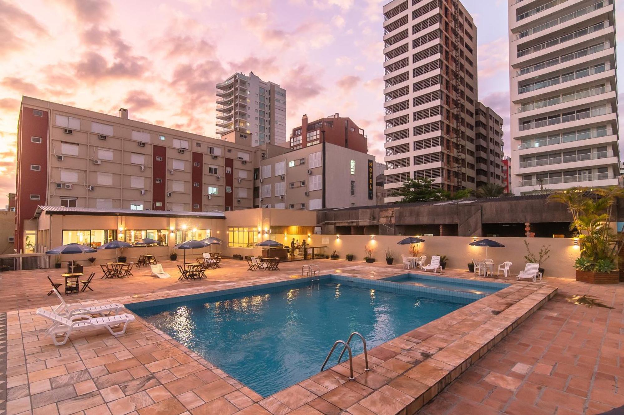 Farol Hotel Torres Exterior photo